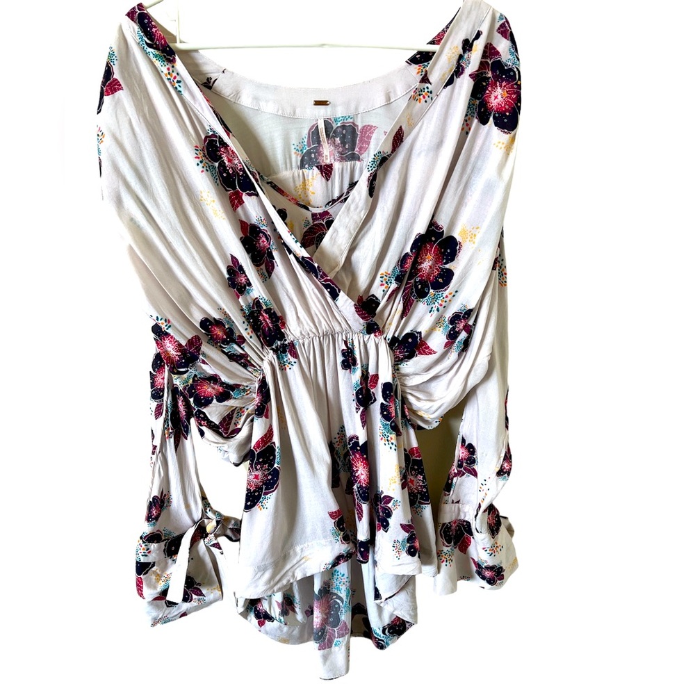 FREE PEOPLE White Floral Long Sleeve Empire waist top